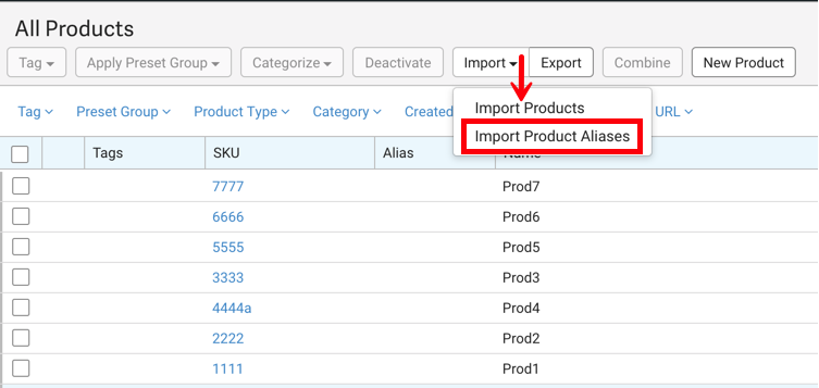 Pfeil auf der Schaltfläche „Importieren“, der im Dropdown-Menü auf „Produktaliase importieren“ zeigt.
