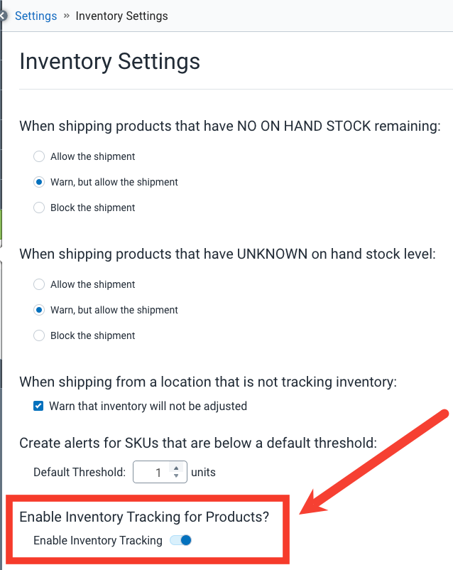 La flecha apunta al estado Activado para el seguimiento del inventario de productos