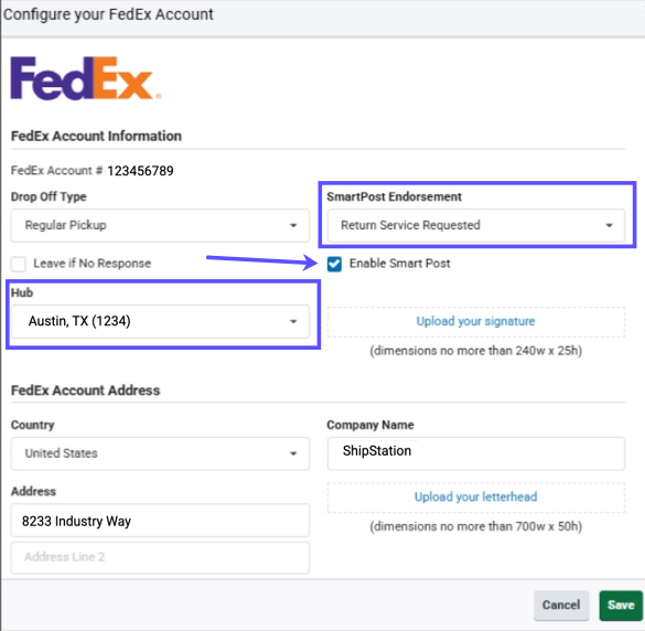 Pantalla de configuración de la empresa de transporte de FedEx con la configuración de SmartPost resaltada